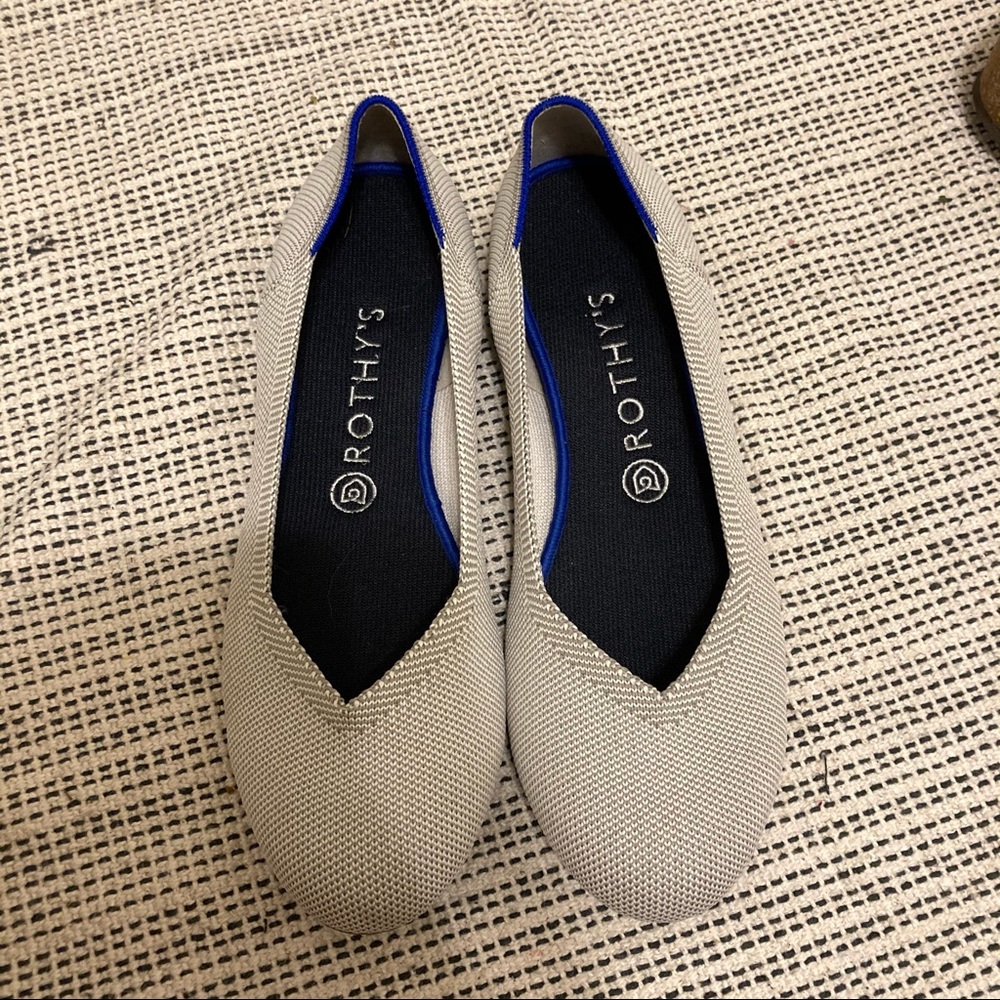 Rothys grey